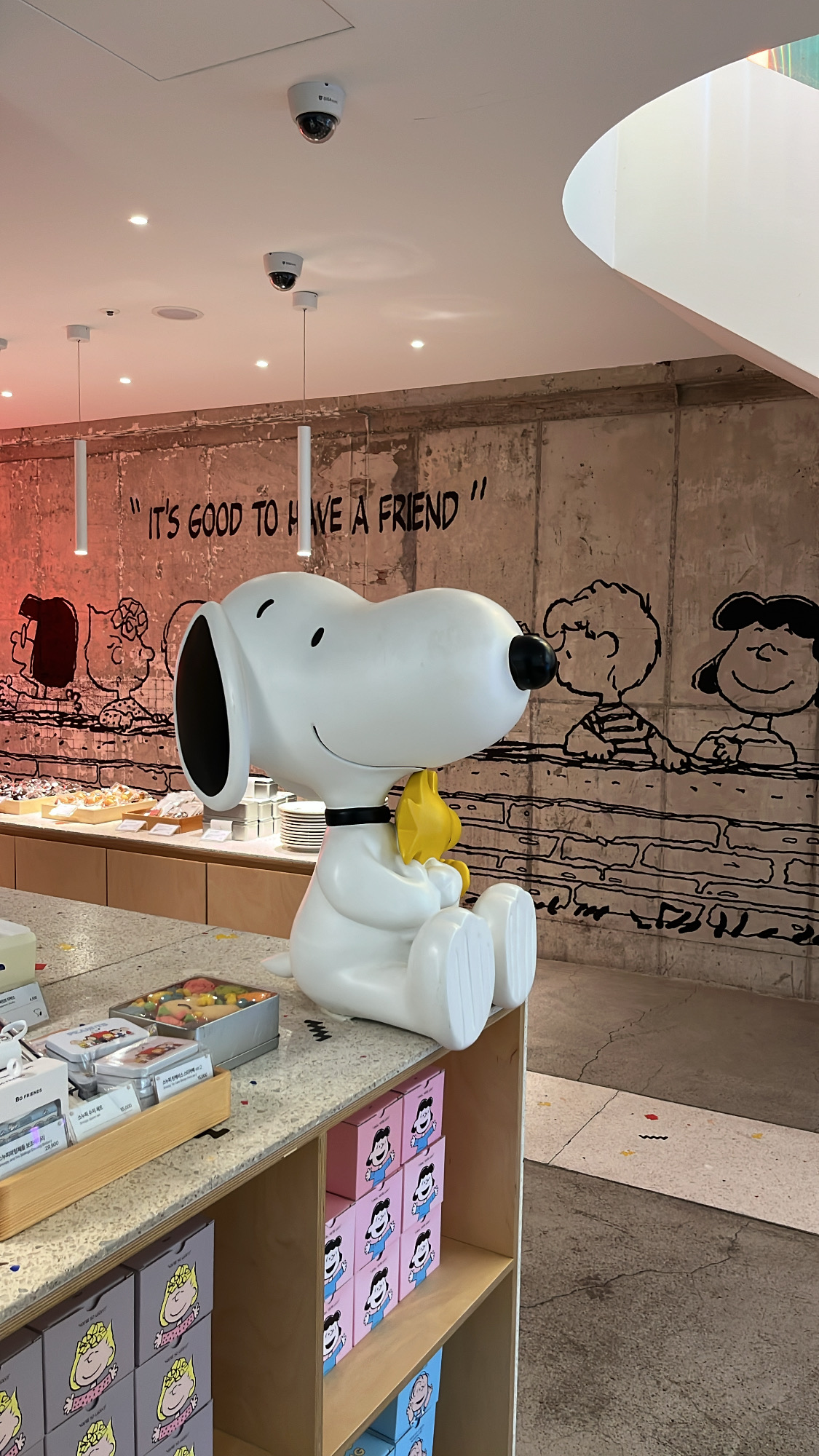 Snoopy Place Busan: Cute Cafe, Bakery, and Souvenir Merch in Haeundae