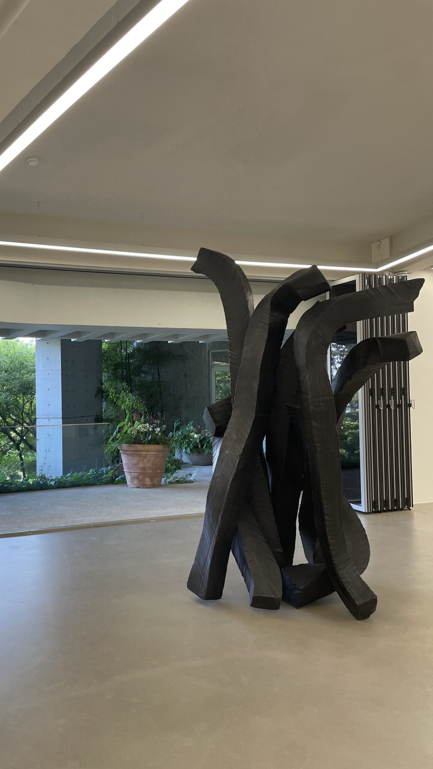 Johyun Gallery sculpture exhibition hall in Busan Gallery