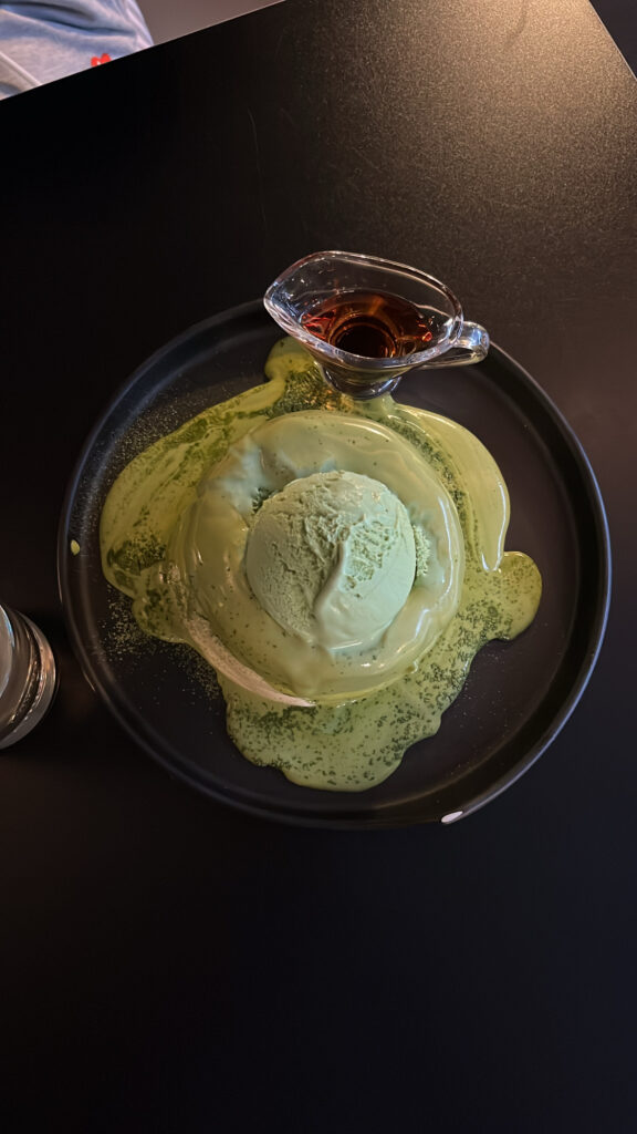 Unbent Coffee Busan - 16. Top view of the delicious Soufflé Mochi