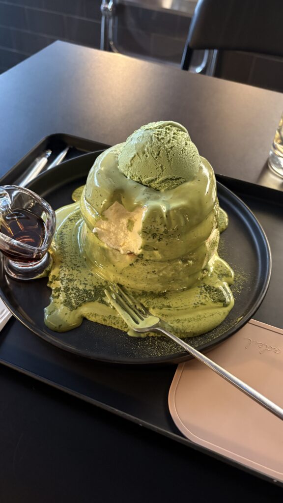 Unbent Coffee Busan - 17. Close-up of the mouth-watering Soufflé Pancake