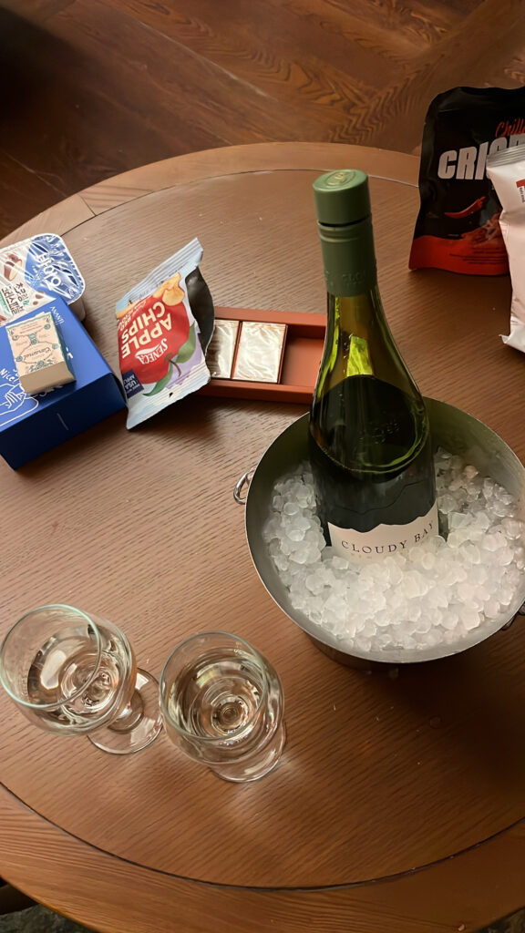 Complimentary ice bucket service requested via front desk telephone