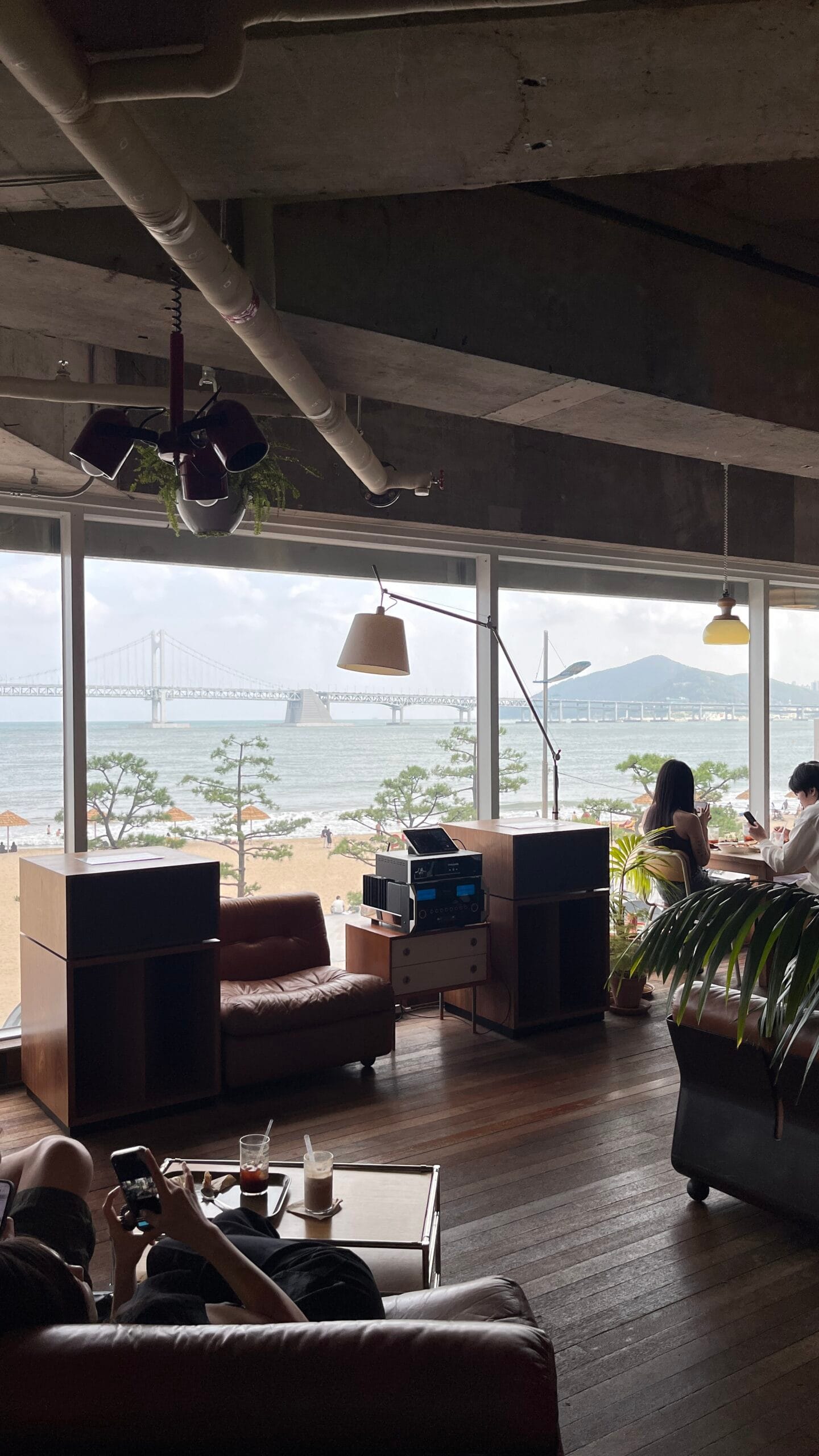 Working Holiday Brunch Cafe Busan: Gwangalli Ocean Views